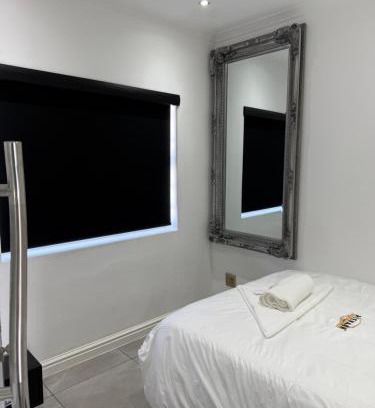 Port Elizabeth Casa | The Zebra Guesthouse