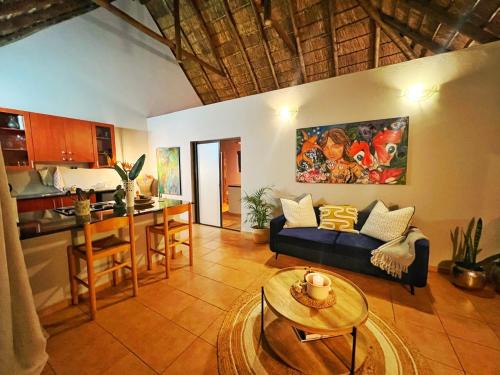 Greater Johannesburg Metropolitan Area Chalet De Esquí | The Zen-Den - Subtle Charm & Luxury in Bryanston