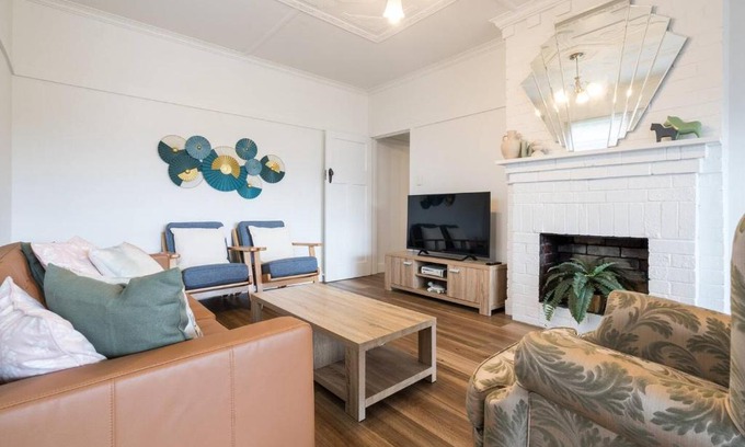 Rosebud Casa | 'The Zophey House' A Charming Coastal Cottage