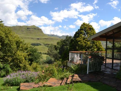 Drakensberg Gardens Apartamento | Thekwane Nest and Ondini Self catering cottages