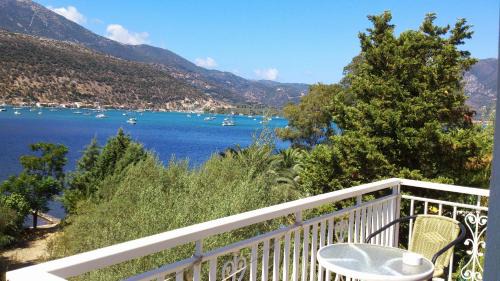 Geni Apartamento | Theodora Studios