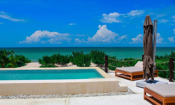 Dzemul Casa | Therasia Luxury Beachfront Retreat