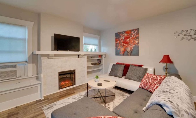 Northtown Condominio | TheSuiteOne @ The Garland Suites