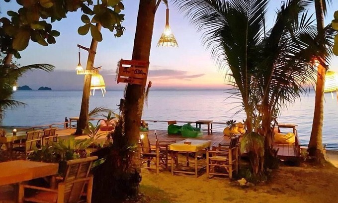 Lipa Noi Complejo | Think & Retro Cafe Lipa Noi Samui