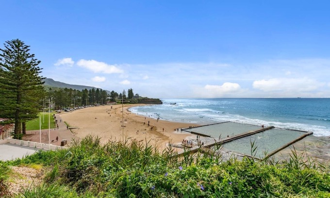 Thirroul Villa | Thirroul Poolside Escape A Luxe Coastal Paradise