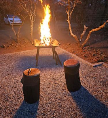 Hammanskraal Casa | Thirty-Three Dinokeng Big 5
