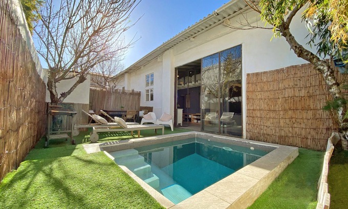 Sants-Montjuic Villa | Esta casa de ensueño de 4 + 1 dormitorios y 3 baños