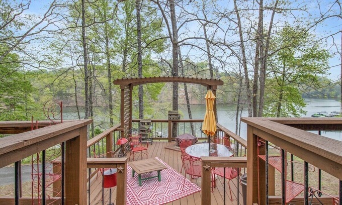 Pittsburg Apartamento | This apartment is a 1 bedroom(s), 1 bathrooms, located in London, KY.