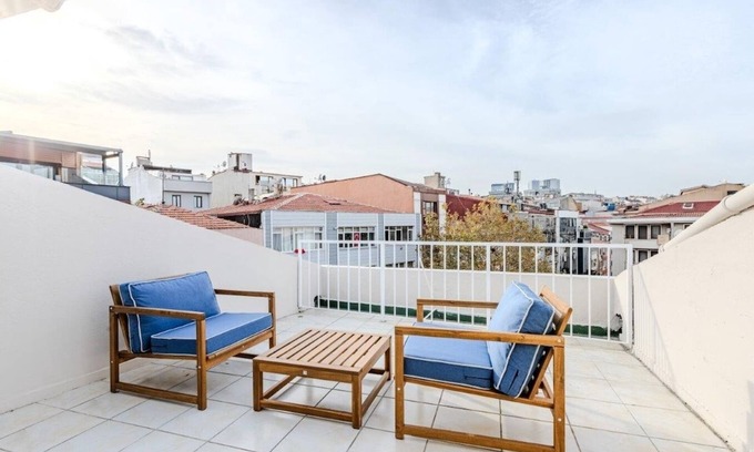 Nisantasi Apartamento | This apartment is a 1 bedroom(s), 1 bathrooms, located in Şişli, İstanbul.