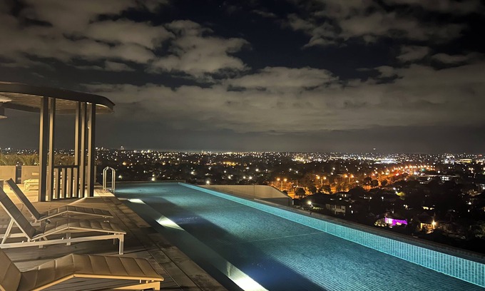 Carnegie Apartamento | This apartment is a 2 bedroom(s), 2 bathrooms, located in Carnegie, VIC.