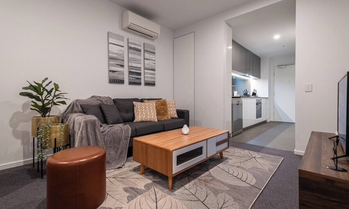 Footscray Apartamento | This apartment is a 2 bedroom(s), 2 bathrooms, located in Footscray, VIC.