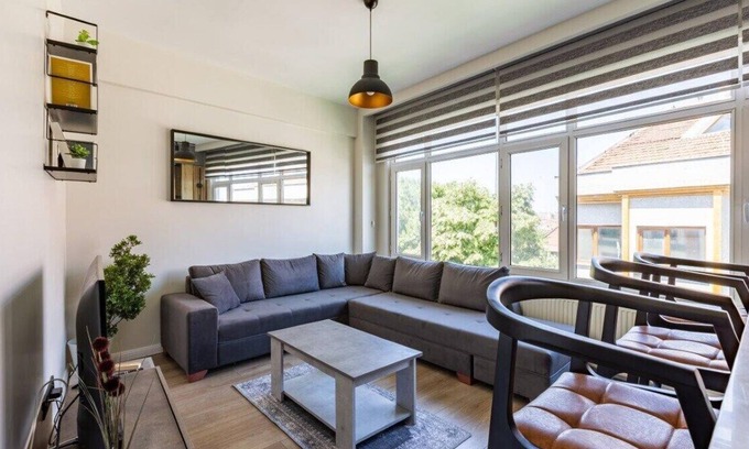 Moda Apartamento | Bright Gorgeous Modern 2BD/1Bath Gem! #194