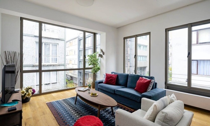 Macka Apartamento | Special modern 2BD/1Bath pied a terre! #117