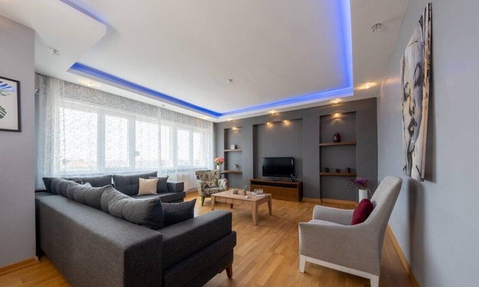 Gayrettepe Apartamento | This apartment is a 3 bedroom(s), 2 bathrooms, located in Beşiktaş, İstanbul.