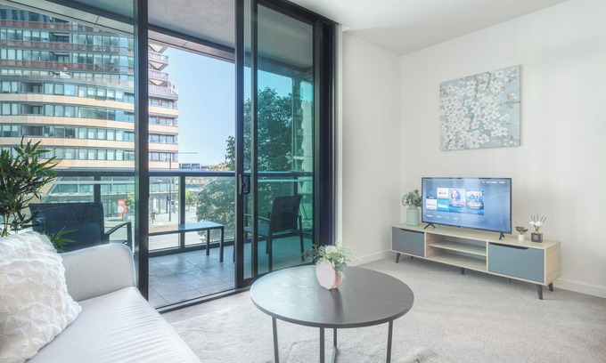 Docklands Apartamento | This apartment is a 1 bedroom(s), 1 bathrooms, located in Docklands, VIC.