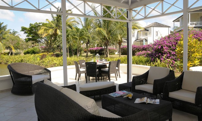 Dunscombe Casa | ZenBreak - Apes Hill Polo Villa es perfecta para golfistas y amantes del polo