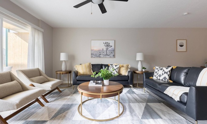 Encanto Condominio | This condominium is a 0 bedroom(s), 2 bathrooms, located in Phoenix, AZ.
