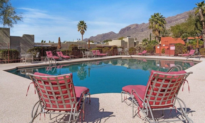 Skyline Bel Air Estates Condominio | This condominium is a 2 bedroom(s), 1 bathrooms, located in Tucson, AZ.
