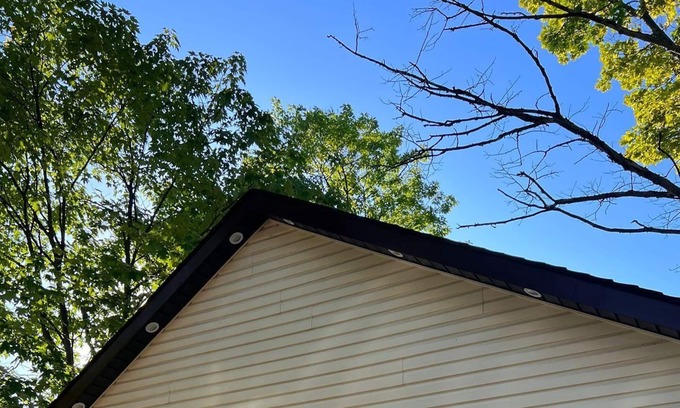Wasaga Beach Cabina | This cottage is a 2 bedroom(s), 1 bathrooms, located in Wasaga Beach, ON.