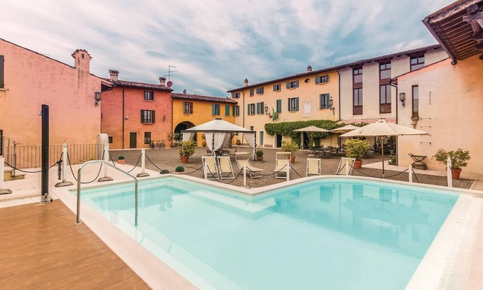Castellaro Lagusello Apartamento | Alojamiento de 2 habitaciones en Castellaro Lagusello