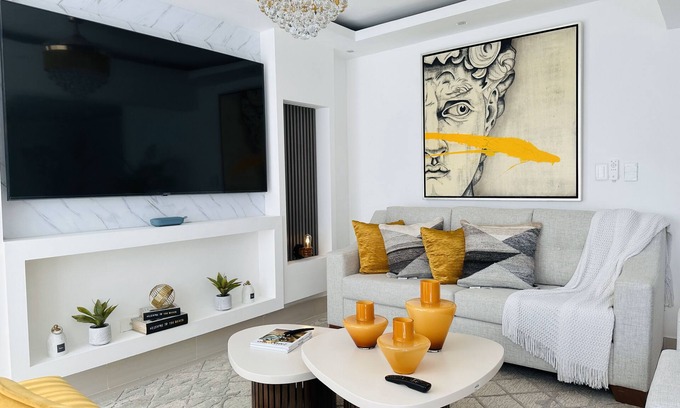 Gregorio Luperon Apartamento | This apartment is a 3 bedroom(s), 2 bathrooms, located in Santiago De Los Caballeros, Santiago.