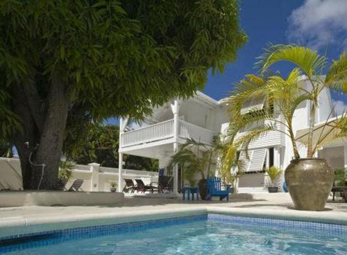 Porters Casa | This enchanting 3 bedroom, 2 bathroom townhouse is nestled mere moments away fro