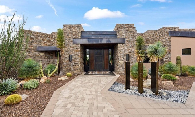 Carefree Casa | This home is ONLY AVAILABLE THROUGH 9/30/2024. 30 DAY minimum stay per the HOA.