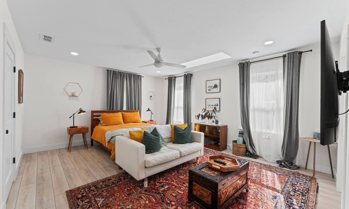 Orange Park Casa | This house is a 0 bedroom(s), 1 bathrooms, located in Orange Park, FL.
