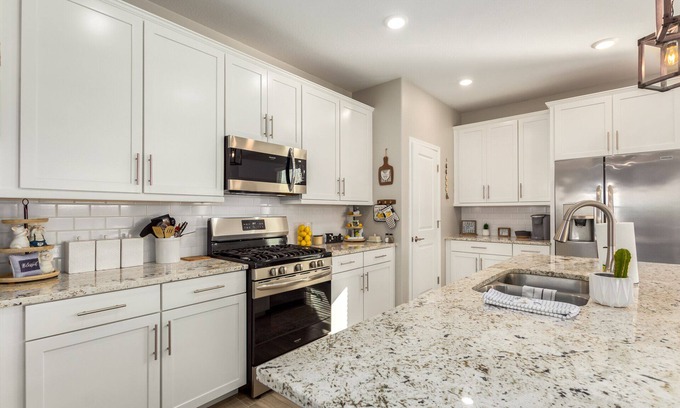 Buckeye Casa | This house is a 3 bedroom(s), 2 bathrooms, located in Buckeye, AZ.