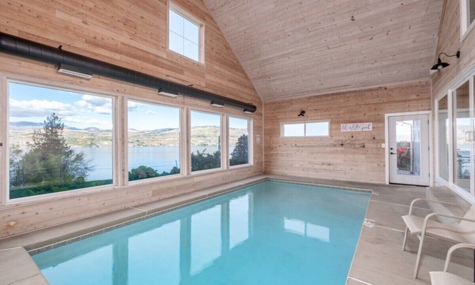 Ardenvoir Casa | This house is a 4 bedroom(s), 3 bathrooms, located in Chelan, WA.