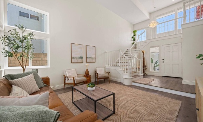 Mission Viejo Casa | This house is a 4 bedroom(s), 3 bathrooms, located in Mission Viejo, CA.