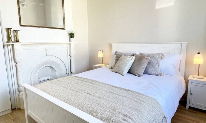 South Fremantle Casa | This house is a 1 bedroom(s), 1 bathrooms, located in South Fremantle, WA.