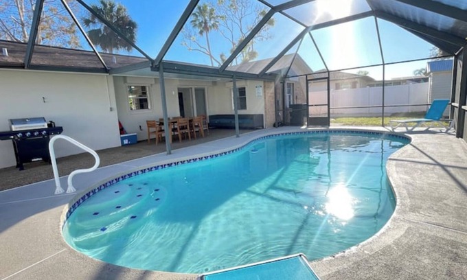 Port Orange Casa | This is THE ONE! 3Br 2Ba+Pool, 10 Min to anywhere!
