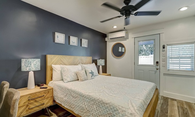 Jacksonville Beach Apartamento | This studio is a 0 bedroom(s), 1 bathrooms, located in Jacksonville, FL.