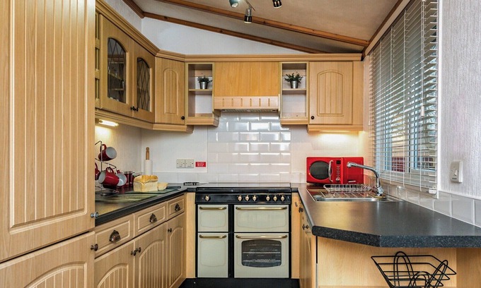 Carnforth Chalet De Esquí | 2 bedroom accommodation in Carnforth