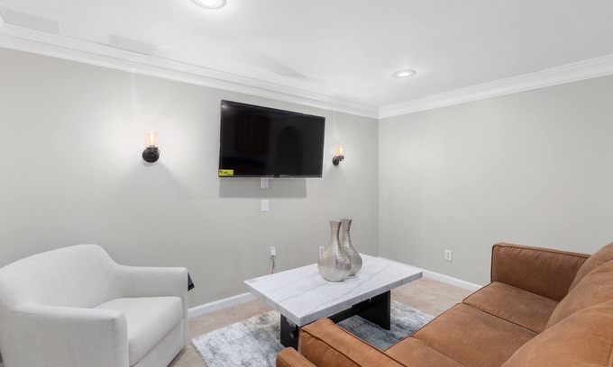 Roswell Casa | This unit is unavailable -New and Stylish Large Modern Luxury Terrace in Roswell