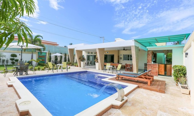 Matancitas Villa | Villa Alida @Nagua + Piscina+ Playa +Mucama & BBQ