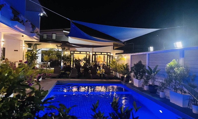 Panglao Hotel | Thistle Inn