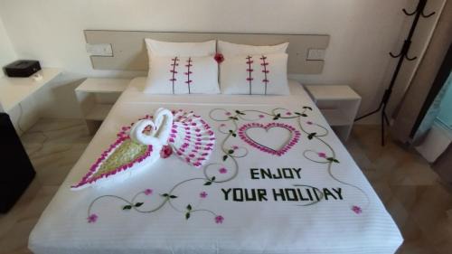 Thoddoo Hotel | Thoddoo Garden inn