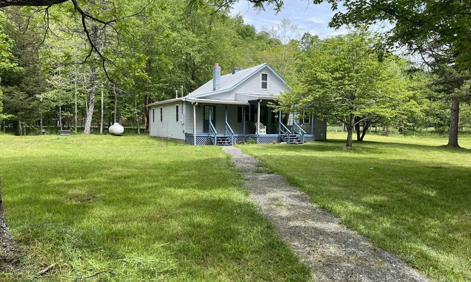 Franklin Cabaña | Thorn Creek Cottage