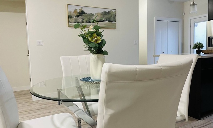 St. Vital Casa | Thoughtfully furnished house