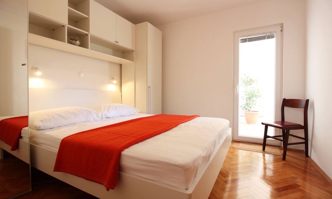 Metajna Apartamento | Apartamento de tres habitaciones en la playa Metajna, Pag (A-6486-f)
