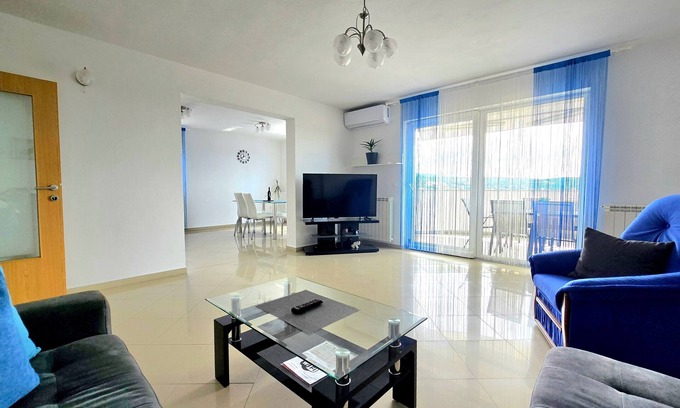 Viskovo Apartamento | Apartamento de tres habitaciones con una terraza Kastav, Opatija (A-13457-a)