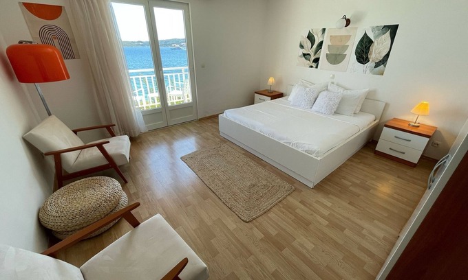 Kuciste Apartamento | Apartamento de tres habitaciones en la playa Kuciste - Perna, Peljesac (A-4542-a)