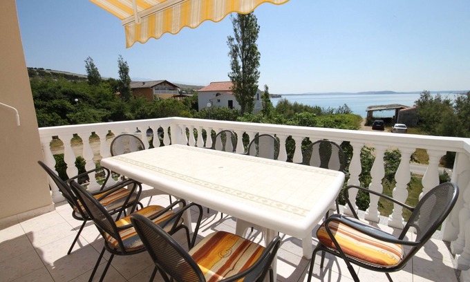 Vlasici Apartamento | Apartamento de tres habitaciones en la playa Vlasici, Pag (A-6523-a)