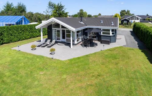 Flovt Strand Casa | Three-Bedroom Holiday Home In Haderslev