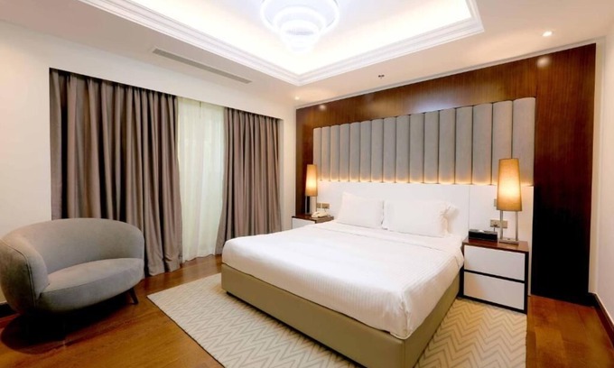 DIFC Hotel | Three Bedroom Suite Near School Water Dubai
