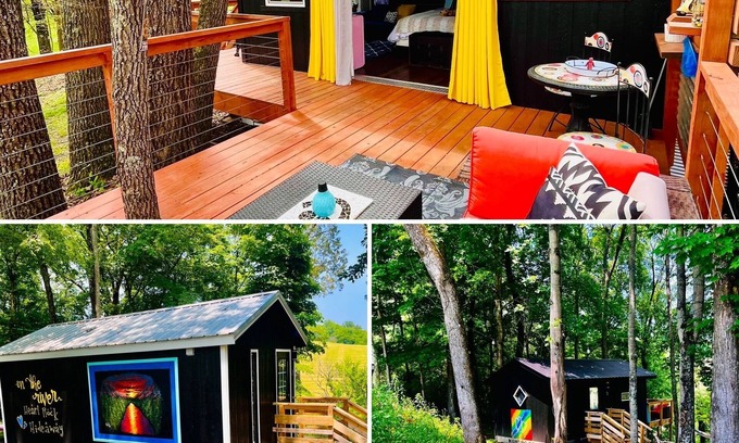 Sparta Cabina | Three Cabins On The River in Downtown Sparta #hike #kayak #tinyhousecollection