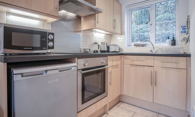 Parkmill Cabaña | Three Cliffs Cottage - 2 Bed - Parkmill