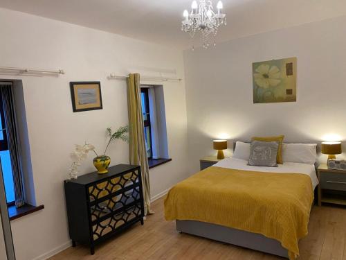 Londonderry Casa | Three Double Bed Townhouse